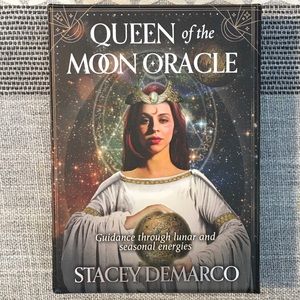 Queen of the Moon Oracle